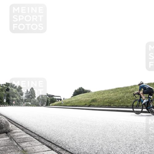 21.06.2026 - 29. Vierlanden-Triathlon H.Heesch http://msf.ph/oto/9899123 21.06.2026 10:52:24 Radfahren  meine-sportfotos.de