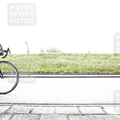 21.06.2026 - 29. Vierlanden-Triathlon H.Heesch http://msf.ph/oto/9899127 21.06.2026 11:33:26 Radfahren 19, 54, 190, 255, 686, 691, 894 meine-sportfotos.de