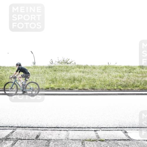 21.06.2026 - 29. Vierlanden-Triathlon H.Heesch http://msf.ph/oto/9899147 21.06.2026 11:33:40 Radfahren 238, 634, 663, 682, 712, 740, 745, 829 meine-sportfotos.de