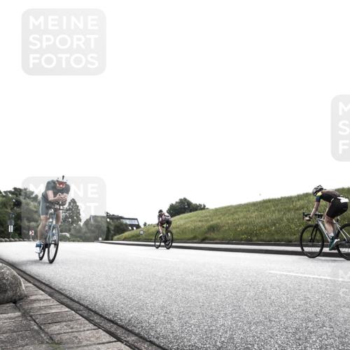 21.06.2026 - 29. Vierlanden-Triathlon H.Heesch http://msf.ph/oto/9899170 21.06.2026 10:53:18 Radfahren 135, 168 meine-sportfotos.de