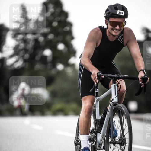 21.06.2026 - 29. Vierlanden-Triathlon H.Heesch http://msf.ph/oto/9899181 21.06.2026 10:06:45 Radfahren 199, 306, 349, 361 meine-sportfotos.de