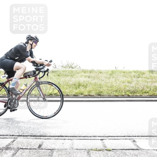 21.06.2026 - 29. Vierlanden-Triathlon H.Heesch http://msf.ph/oto/9899213 21.06.2026 11:34:57 Radfahren 245, 281, 715, 728, 757, 852 meine-sportfotos.de