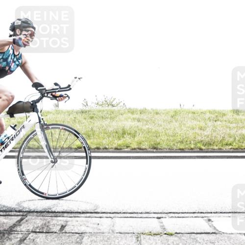 21.06.2026 - 29. Vierlanden-Triathlon H.Heesch http://msf.ph/oto/9899219 21.06.2026 11:35:02 Radfahren 64, 245, 281, 715, 728, 757, 852, 860 meine-sportfotos.de
