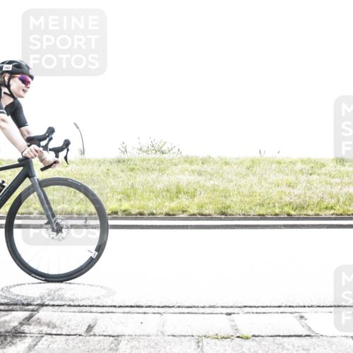 21.06.2026 - 29. Vierlanden-Triathlon H.Heesch http://msf.ph/oto/9899222 21.06.2026 11:35:06 Radfahren 64, 281, 715, 728, 757, 852, 860, 869 meine-sportfotos.de