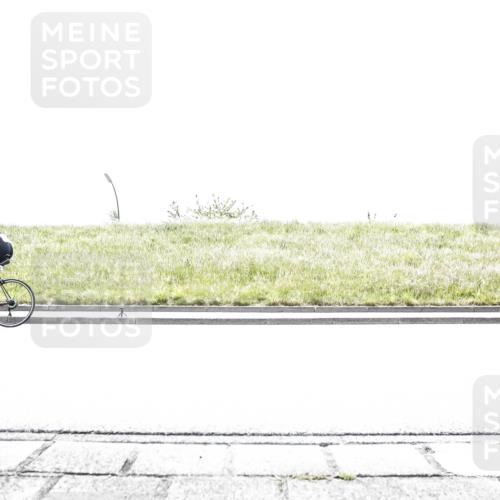 21.06.2026 - 29. Vierlanden-Triathlon H.Heesch http://msf.ph/oto/9899237 21.06.2026 11:35:12 Radfahren 64, 849, 860, 869 meine-sportfotos.de