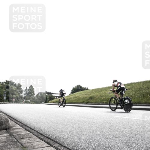 21.06.2026 - 29. Vierlanden-Triathlon H.Heesch http://msf.ph/oto/9899239 21.06.2026 10:54:34 Radfahren 33, 94, 506, 526, 545, 552, 562, 599 meine-sportfotos.de