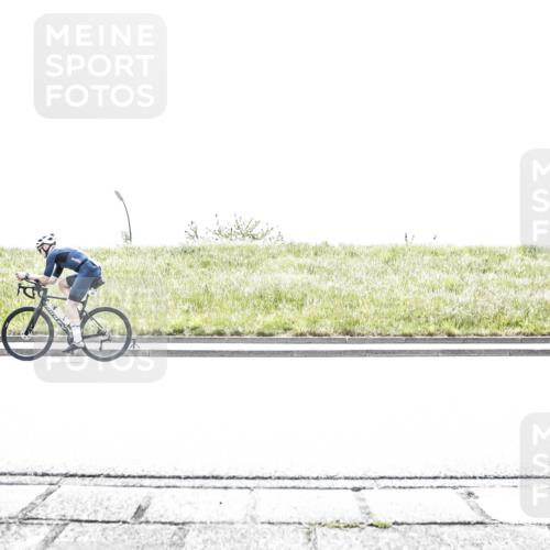21.06.2026 - 29. Vierlanden-Triathlon H.Heesch http://msf.ph/oto/9899244 21.06.2026 11:35:31 Radfahren 284, 753, 831, 842 meine-sportfotos.de