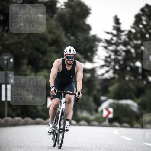 21.06.2026 - 29. Vierlanden-Triathlon H.Heesch http://msf.ph/oto/9899246 21.06.2026 10:07:06 Radfahren 83, 344, 348 meine-sportfotos.de