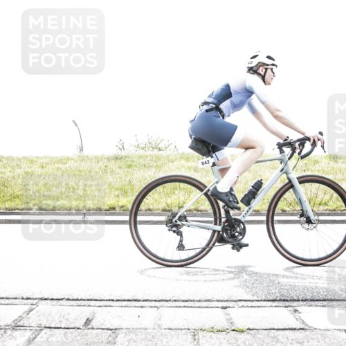 21.06.2026 - 29. Vierlanden-Triathlon H.Heesch http://msf.ph/oto/9899248 21.06.2026 11:35:35 Radfahren 284, 753, 831, 842 meine-sportfotos.de