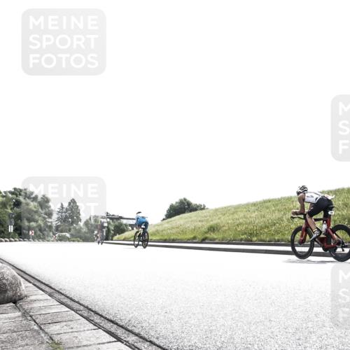 21.06.2026 - 29. Vierlanden-Triathlon H.Heesch http://msf.ph/oto/9899274 21.06.2026 10:56:55 Radfahren 176, 383, 384, 575, 581, 601, 619 meine-sportfotos.de