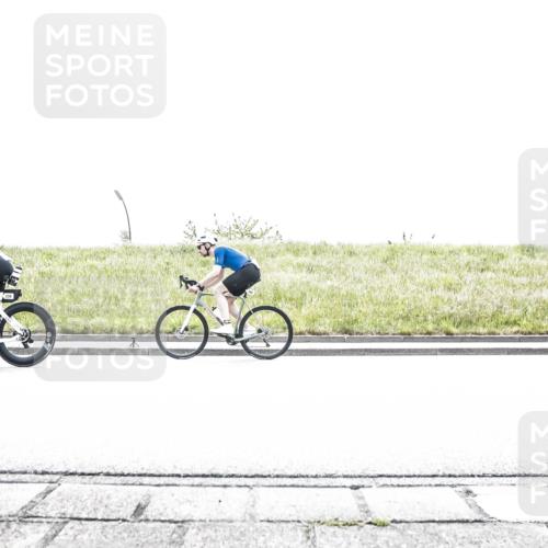 21.06.2026 - 29. Vierlanden-Triathlon H.Heesch http://msf.ph/oto/9899275 21.06.2026 11:36:08 Radfahren 239, 696, 710, 742, 837, 888 meine-sportfotos.de