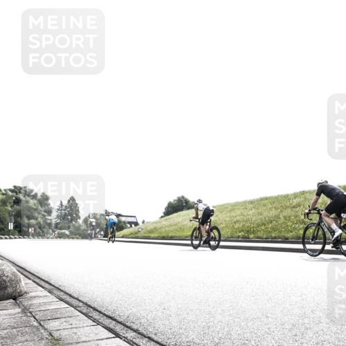 21.06.2026 - 29. Vierlanden-Triathlon H.Heesch http://msf.ph/oto/9899277 21.06.2026 10:56:55 Radfahren 176, 383, 384, 575, 581, 601, 619 meine-sportfotos.de