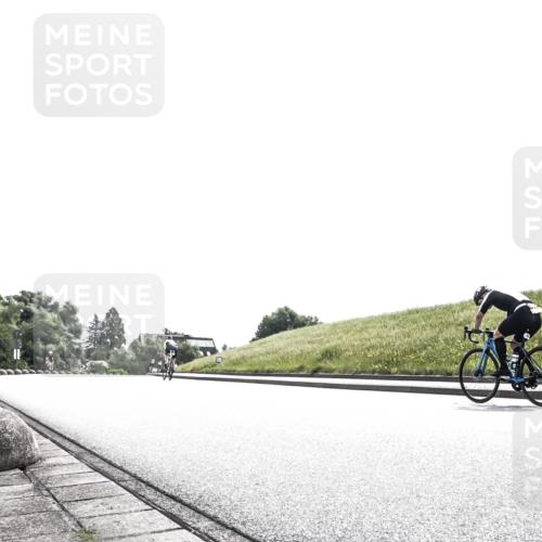 21.06.2026 - 29. Vierlanden-Triathlon H.Heesch http://msf.ph/oto/9899281 21.06.2026 10:57:01 Radfahren 58, 145, 328, 368, 374, 383, 384, 391, 486, 488, 517, 535, 575, 616 meine-sportfotos.de