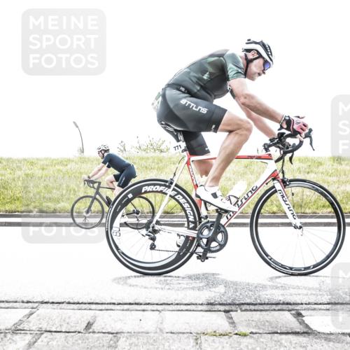 21.06.2026 - 29. Vierlanden-Triathlon H.Heesch http://msf.ph/oto/9899291 21.06.2026 11:36:17 Radfahren 43, 696, 771, 833, 888 meine-sportfotos.de