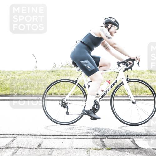 21.06.2026 - 29. Vierlanden-Triathlon H.Heesch http://msf.ph/oto/9899304 21.06.2026 11:36:28 Radfahren 246, 653, 833 meine-sportfotos.de