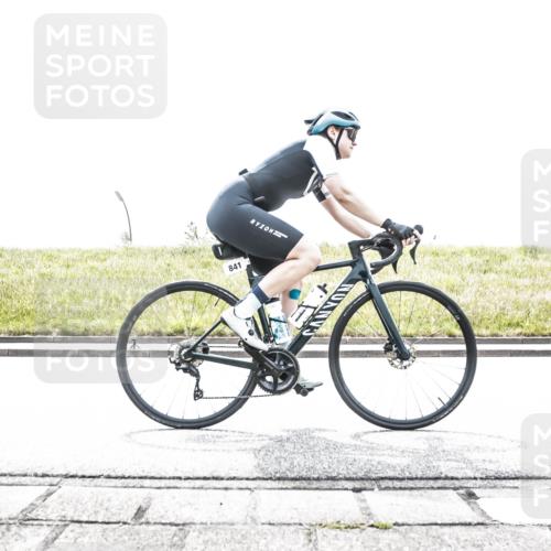 21.06.2026 - 29. Vierlanden-Triathlon H.Heesch http://msf.ph/oto/9899307 21.06.2026 11:36:35 Radfahren 226, 653, 841 meine-sportfotos.de