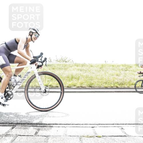 21.06.2026 - 29. Vierlanden-Triathlon H.Heesch http://msf.ph/oto/9899319 21.06.2026 11:36:55 Radfahren 58, 94, 832, 865 meine-sportfotos.de