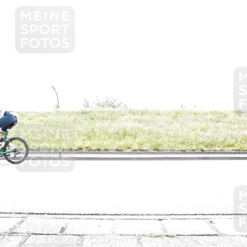 21.06.2026 - 29. Vierlanden-Triathlon H.Heesch http://msf.ph/oto/9899325 21.06.2026 11:36:57 Radfahren 58, 832, 865 meine-sportfotos.de