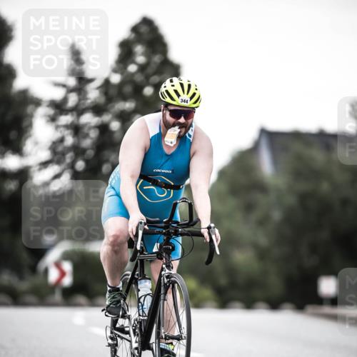 21.06.2026 - 29. Vierlanden-Triathlon H.Heesch http://msf.ph/oto/9899335 21.06.2026 10:07:10 Radfahren 83, 344, 348 meine-sportfotos.de