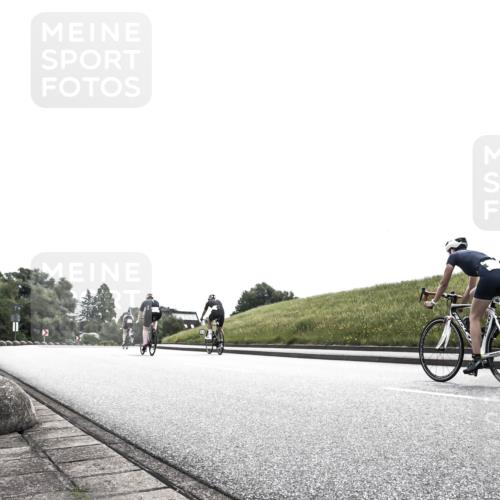 21.06.2026 - 29. Vierlanden-Triathlon H.Heesch http://msf.ph/oto/9899353 21.06.2026 10:59:23 Radfahren 553 meine-sportfotos.de