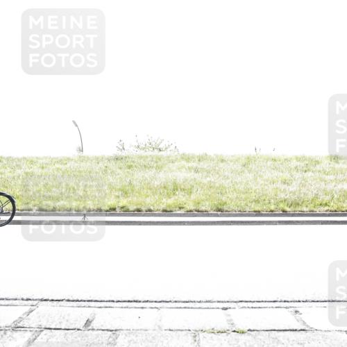 21.06.2026 - 29. Vierlanden-Triathlon H.Heesch http://msf.ph/oto/9899360 21.06.2026 11:37:51 Radfahren 105, 279, 706, 787, 895 meine-sportfotos.de