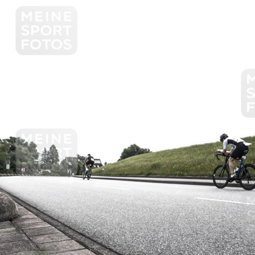 21.06.2026 - 29. Vierlanden-Triathlon H.Heesch http://msf.ph/oto/9899365 21.06.2026 11:00:01 Radfahren 192, 207, 304, 518 meine-sportfotos.de