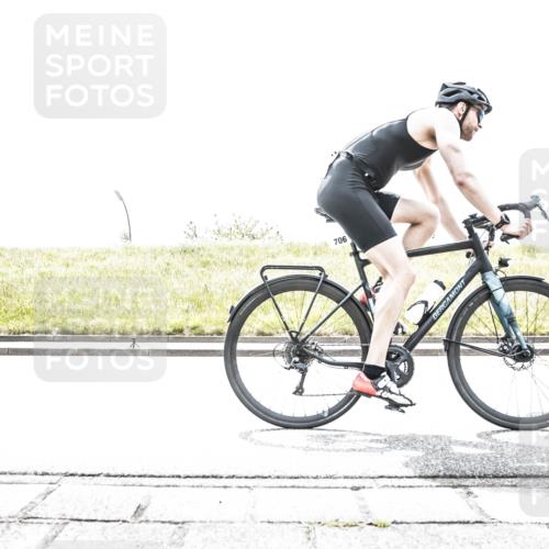 21.06.2026 - 29. Vierlanden-Triathlon H.Heesch http://msf.ph/oto/9899366 21.06.2026 11:37:56 Radfahren 706, 787, 895 meine-sportfotos.de