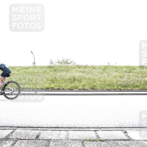 21.06.2026 - 29. Vierlanden-Triathlon H.Heesch http://msf.ph/oto/9899385 21.06.2026 11:38:45 Radfahren 253, 703 meine-sportfotos.de