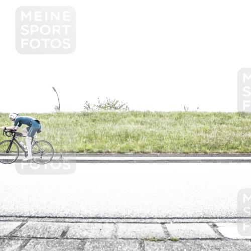 21.06.2026 - 29. Vierlanden-Triathlon H.Heesch http://msf.ph/oto/9899415 21.06.2026 11:40:18 Radfahren 87, 232, 688 meine-sportfotos.de