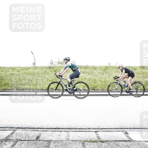21.06.2026 - 29. Vierlanden-Triathlon H.Heesch http://msf.ph/oto/9899432 21.06.2026 11:40:37 Radfahren 249, 293, 630, 660, 713, 733, 1358 meine-sportfotos.de