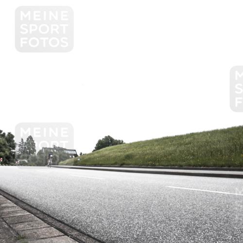 21.06.2026 - 29. Vierlanden-Triathlon H.Heesch http://msf.ph/oto/9899467 21.06.2026 11:03:32 Radfahren 48, 482, 484 meine-sportfotos.de