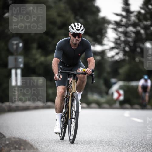 21.06.2026 - 29. Vierlanden-Triathlon H.Heesch http://msf.ph/oto/9899469 21.06.2026 10:07:31 Radfahren 88, 316, 347 meine-sportfotos.de