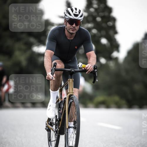 21.06.2026 - 29. Vierlanden-Triathlon H.Heesch http://msf.ph/oto/9899493 21.06.2026 10:07:31 Radfahren 88, 316, 347 meine-sportfotos.de