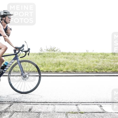 21.06.2026 - 29. Vierlanden-Triathlon H.Heesch http://msf.ph/oto/9899524 21.06.2026 11:45:59 Radfahren 17, 644, 679, 724, 773, 787, 798, 814, 877 meine-sportfotos.de