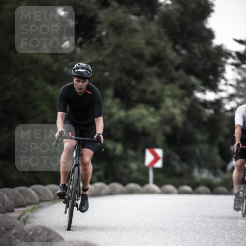 21.06.2026 - 29. Vierlanden-Triathlon H.Heesch http://msf.ph/oto/9899528 21.06.2026 10:07:35 Radfahren 88, 216, 316, 336, 347 meine-sportfotos.de