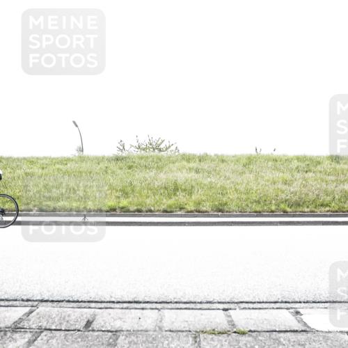 21.06.2026 - 29. Vierlanden-Triathlon H.Heesch http://msf.ph/oto/9899538 21.06.2026 11:46:06 Radfahren 17, 642, 724, 807, 814, 877 meine-sportfotos.de