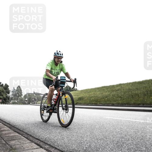 21.06.2026 - 29. Vierlanden-Triathlon H.Heesch http://msf.ph/oto/9899539 21.06.2026 11:07:20 Radfahren 165, 256, 634 meine-sportfotos.de