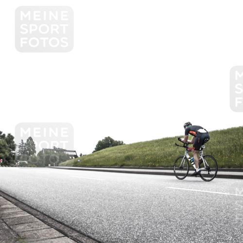 21.06.2026 - 29. Vierlanden-Triathlon H.Heesch http://msf.ph/oto/9899545 21.06.2026 11:08:35 Radfahren 239, 712 meine-sportfotos.de