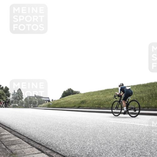 21.06.2026 - 29. Vierlanden-Triathlon H.Heesch http://msf.ph/oto/9899548 21.06.2026 11:10:33 Radfahren 20, 253, 757 meine-sportfotos.de