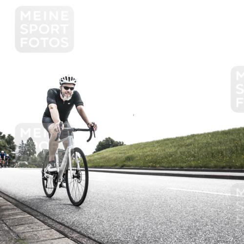 21.06.2026 - 29. Vierlanden-Triathlon H.Heesch http://msf.ph/oto/9899551 21.06.2026 11:10:38 Radfahren 253, 630, 671, 716, 746, 757 meine-sportfotos.de