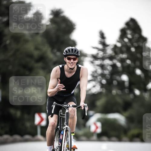 21.06.2026 - 29. Vierlanden-Triathlon H.Heesch http://msf.ph/oto/9899566 21.06.2026 10:07:41 Radfahren 23, 105, 111, 216, 279, 336 meine-sportfotos.de
