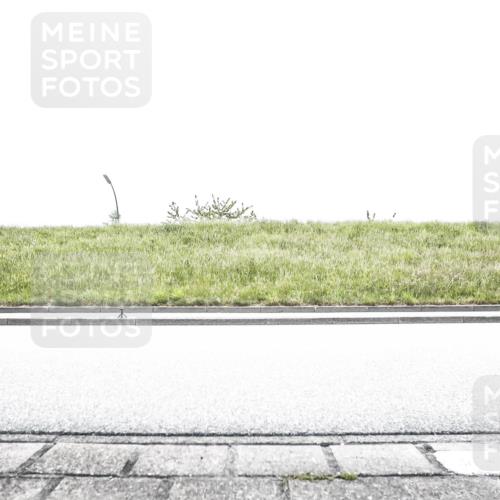 21.06.2026 - 29. Vierlanden-Triathlon H.Heesch http://msf.ph/oto/9899568 21.06.2026 11:47:15 Radfahren 300, 673, 703, 730 meine-sportfotos.de