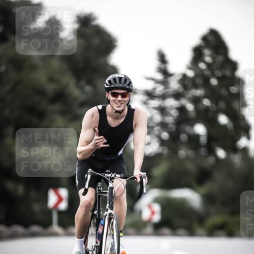 21.06.2026 - 29. Vierlanden-Triathlon H.Heesch http://msf.ph/oto/9899569 21.06.2026 10:07:41 Radfahren 23, 105, 111, 216, 279, 336 meine-sportfotos.de