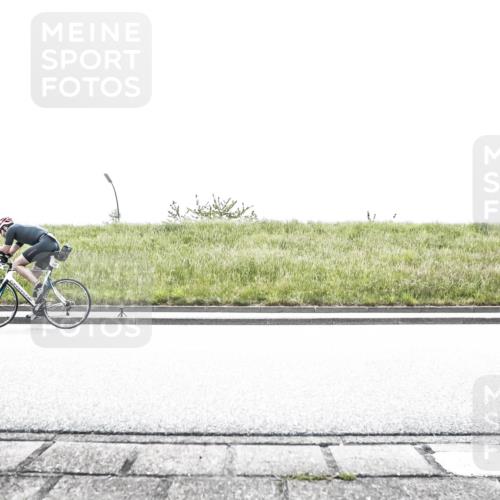 21.06.2026 - 29. Vierlanden-Triathlon H.Heesch http://msf.ph/oto/9899571 21.06.2026 11:47:18 Radfahren 673, 703, 730 meine-sportfotos.de