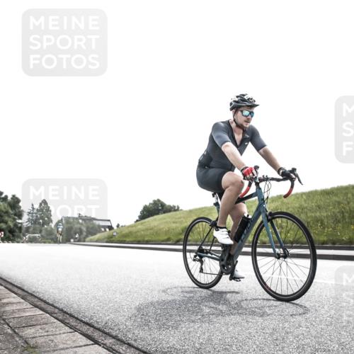 21.06.2026 - 29. Vierlanden-Triathlon H.Heesch http://msf.ph/oto/9899573 21.06.2026 11:12:21 Radfahren 123, 644 meine-sportfotos.de