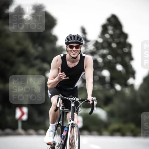 21.06.2026 - 29. Vierlanden-Triathlon H.Heesch http://msf.ph/oto/9899575 21.06.2026 10:07:41 Radfahren 23, 105, 111, 216, 279, 336 meine-sportfotos.de