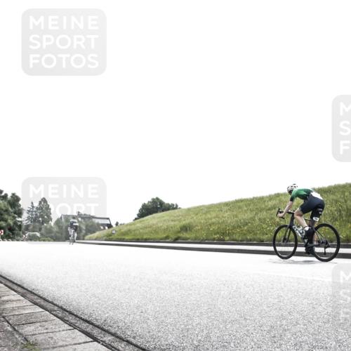 21.06.2026 - 29. Vierlanden-Triathlon H.Heesch http://msf.ph/oto/9899576 21.06.2026 11:12:46 Radfahren 504, 822 meine-sportfotos.de