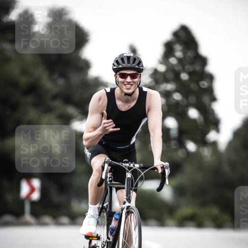 21.06.2026 - 29. Vierlanden-Triathlon H.Heesch http://msf.ph/oto/9899579 21.06.2026 10:07:41 Radfahren 23, 105, 111, 216, 279, 336 meine-sportfotos.de