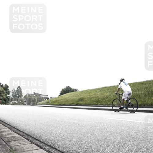 21.06.2026 - 29. Vierlanden-Triathlon H.Heesch http://msf.ph/oto/9899580 21.06.2026 11:13:00 Radfahren 173 meine-sportfotos.de