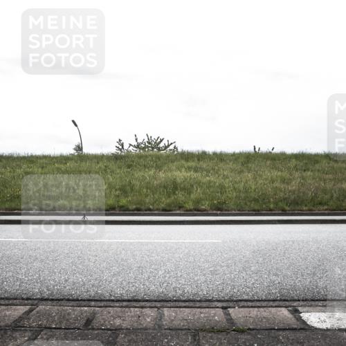 21.06.2026 - 29. Vierlanden-Triathlon H.Heesch http://msf.ph/oto/9899581 21.06.2026 11:47:33 Radfahren 89, 298, 756 meine-sportfotos.de